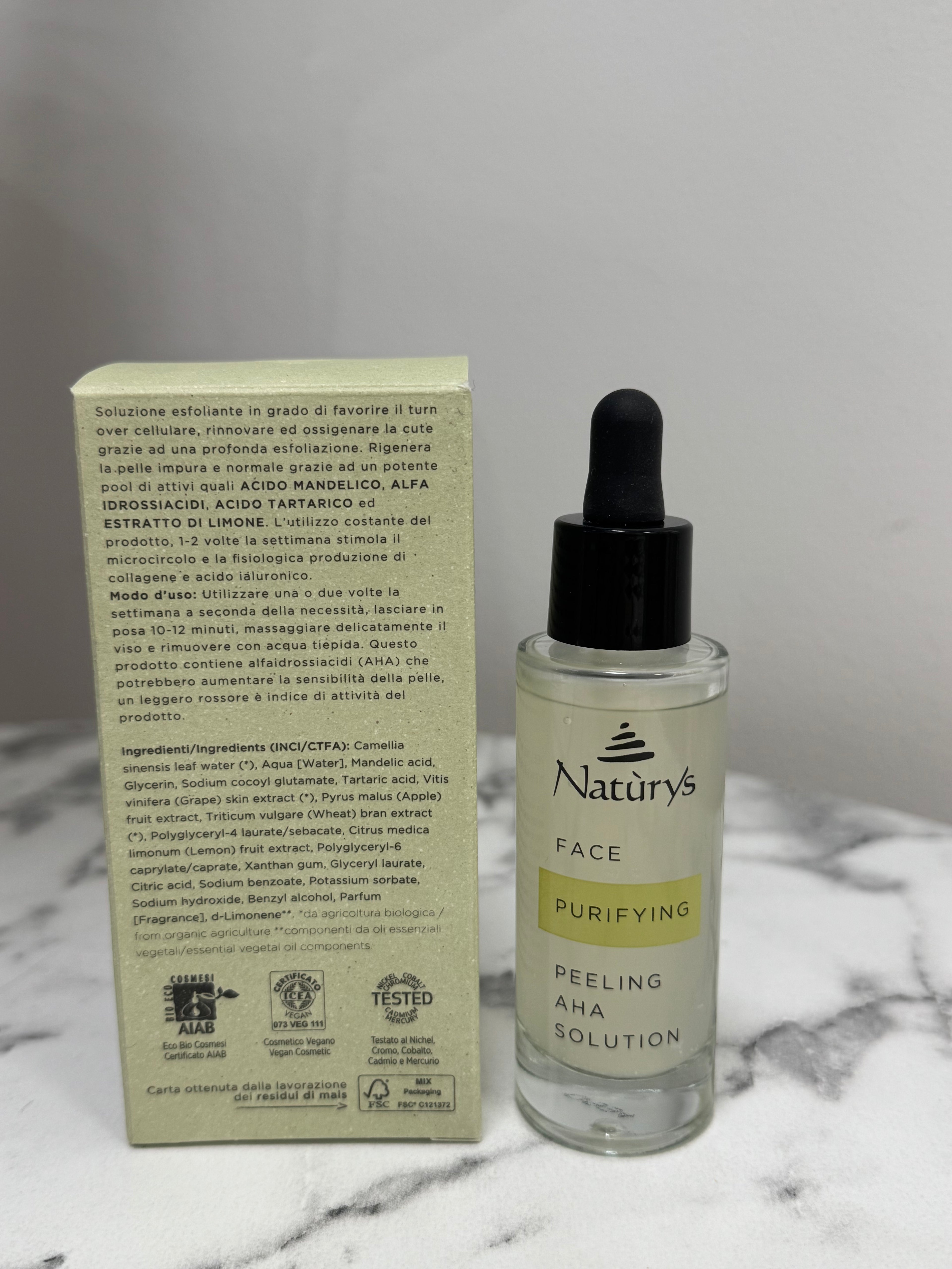 NATURYS su AHA rūgštimis odos būklę gerinantis šveitiklis odai